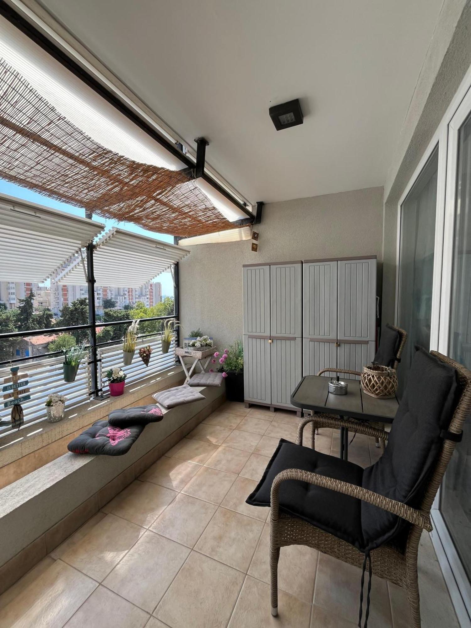 Sunny Day Apartment *